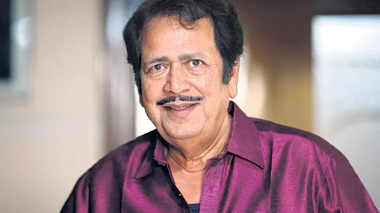 గిరిబాబుతో రూమ్ పంచుకున్న స్టార్ హీరో మోహన్ బాబు