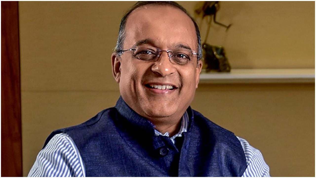 ಚಕ್ರವರ್ತಿ ರಾಜೀನಾಮೆ ಬೆನ್ನಲ್ಲೇ HDFC ಬ್ಯಾಂಕ್ನಲ್ಲಿ ಬಿರುಗಾಳಿ, ಮಂಡಳಿಯ ಪರಿಶೀಲನೆಗೆ ಸಿಇಒ ಶಶಿಧರ್ ಪ್ರತಿಜ್ಞೆ | Hdfc Bank Open To Reviewing Past Decisions After Atanu Chakraborty Resignation Ceo Sashidhar Jagdishan Gdp ಚಕ್ರವರ್ತಿ ರಾಜೀನಾಮೆ ಬೆನ್ನಲ್ಲೇ HDFC ಬ್ಯಾಂಕ್ನಲ್ಲಿ ಬಿರುಗಾಳಿ, ಮಂಡಳಿಯ ಪರಿಶೀಲನೆಗೆ ಸಿಇಒ ಶಶಿಧರ್ ಪ್ರತಿಜ್ಞೆ | Hdfc Bank Open To Reviewing Past Decisions After Atanu Chakraborty Resignation Ceo Sashidhar Jagdishan Gdp