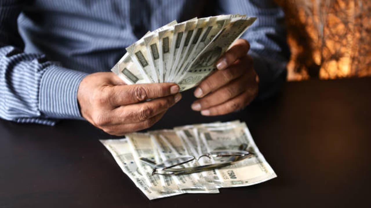 लहान शहरांमध्ये मोठ्या शहरांपेक्षा जास्त पगारवाढ