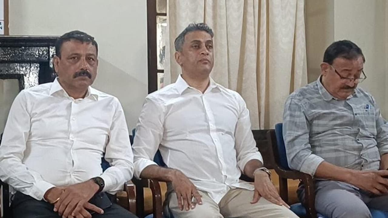 ಪ್ರಧಾನಿ ಮೋದಿಯವರು ಇಸ್ರೇಲ್ಗೆ ಹೋಗಿದ್ದೇಕೆ?: ಸಿಎಂ ಕಾನೂನು ಸಲಹೆಗಾರ ಪೊನ್ನಣ್ಣ ಕಿಡಿ | As Ponanna Slams Centre Israel Visit Russia Iran Relations India Gvd ಪ್ರಧಾನಿ ಮೋದಿಯವರು ಇಸ್ರೇಲ್ಗೆ ಹೋಗಿದ್ದೇಕೆ?: ಸಿಎಂ ಕಾನೂನು ಸಲಹೆಗಾರ ಪೊನ್ನಣ್ಣ ಕಿಡಿ | As Ponanna Slams Centre Israel Visit Russia Iran Relations India Gvd