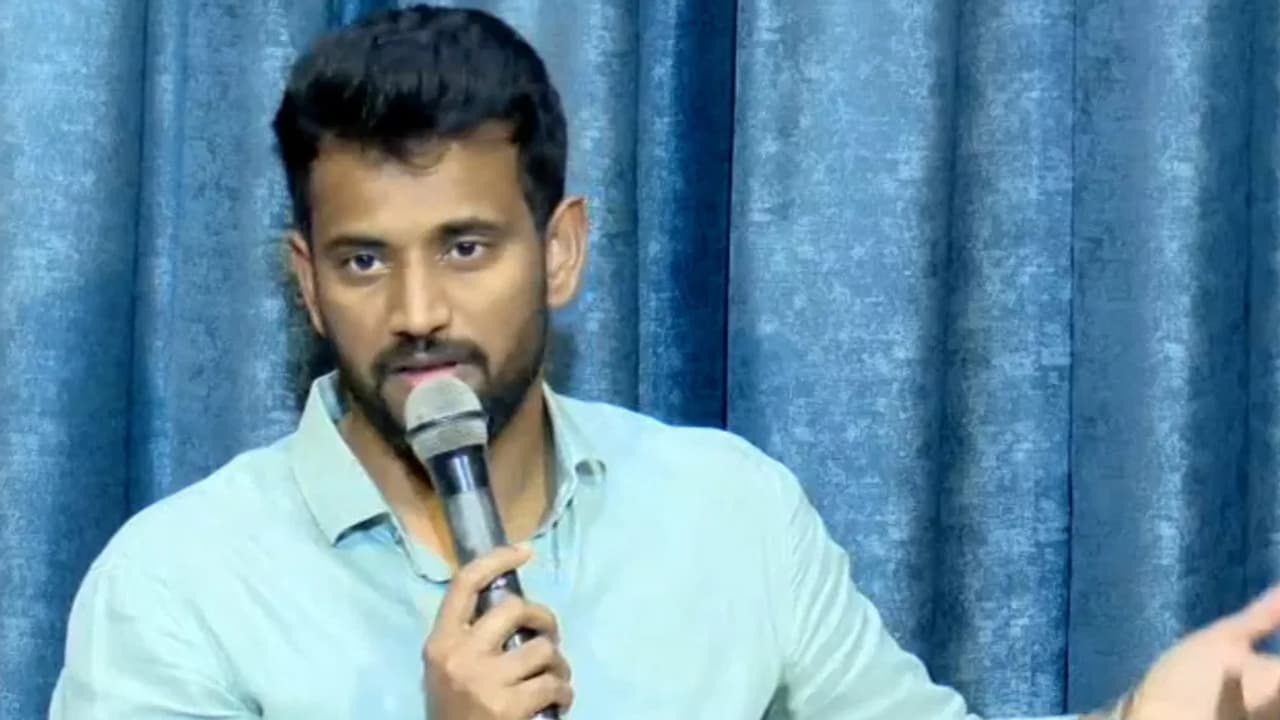 ನೋ ಪಾರ್ಕಿಂಗ್ನಲ್ಲಿ ಗಾಡಿ ನಿಲ್ಸೋಕೆ ಧೈರ್ಯ ಇಲ್ಲ, ಇನ್ನು ಕತೆ ಕದೀತೀನಾ ಸರ್: Darling Krishna | Darling Krishna Marigold Copy Allegations Response Gvd ನೋ ಪಾರ್ಕಿಂಗ್ನಲ್ಲಿ ಗಾಡಿ ನಿಲ್ಸೋಕೆ ಧೈರ್ಯ ಇಲ್ಲ, ಇನ್ನು ಕತೆ ಕದೀತೀನಾ ಸರ್: Darling Krishna | Darling Krishna Marigold Copy Allegations Response Gvd