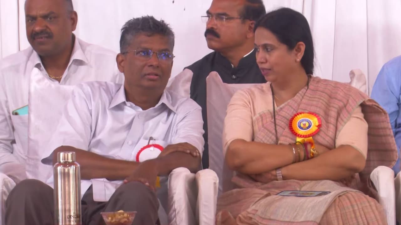 Karnataka By Election 2026: ಬಾಗಲಕೋಟೆಗೆ ಸತೀಶ್, ದಾವಣಗೆರೆಗೆ ಲಕ್ಷ್ಮಿ ಉಸ್ತುವಾರಿ! | Karnataka By Elections Satish Jarkiholi Appointed In Charge For Bagalkot Lakshmi Hebbalkar For Davanagere Rav Karnataka By Election 2026: ಬಾಗಲಕೋಟೆಗೆ ಸತೀಶ್, ದಾವಣಗೆರೆಗೆ ಲಕ್ಷ್ಮಿ ಉಸ್ತುವಾರಿ! | Karnataka By Elections Satish Jarkiholi Appointed In Charge For Bagalkot Lakshmi Hebbalkar For Davanagere Rav