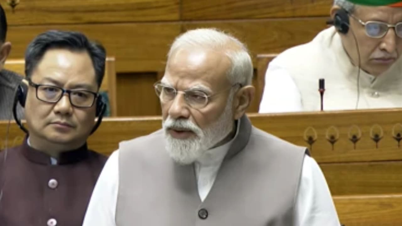 Gulf War Crisis ಇದನ್ನು ನಾವು ತಾಳ್ಮೆ, ಒಗ್ಗಟ್ಟಿನಿಂದ ಎದುರಿಸಬೇಕು, ರಾಜಕೀಯಕ್ಕಾಗಿ ಟೀಕೆ ಬೇಡ: ವಿಪಕ್ಷಕ್ಕೆ ಮೋದಿ ಮನವಿ | Gulf War Crisis Pm Modi Appeals For National Unity Slams Opposition For Politicizing Conflict Rav Gulf War Crisis ಇದನ್ನು ನಾವು ತಾಳ್ಮೆ, ಒಗ್ಗಟ್ಟಿನಿಂದ ಎದುರಿಸಬೇಕು, ರಾಜಕೀಯಕ್ಕಾಗಿ ಟೀಕೆ ಬೇಡ: ವಿಪಕ್ಷಕ್ಕೆ ಮೋದಿ ಮನವಿ | Gulf War Crisis Pm Modi Appeals For National Unity Slams Opposition For Politicizing Conflict Rav