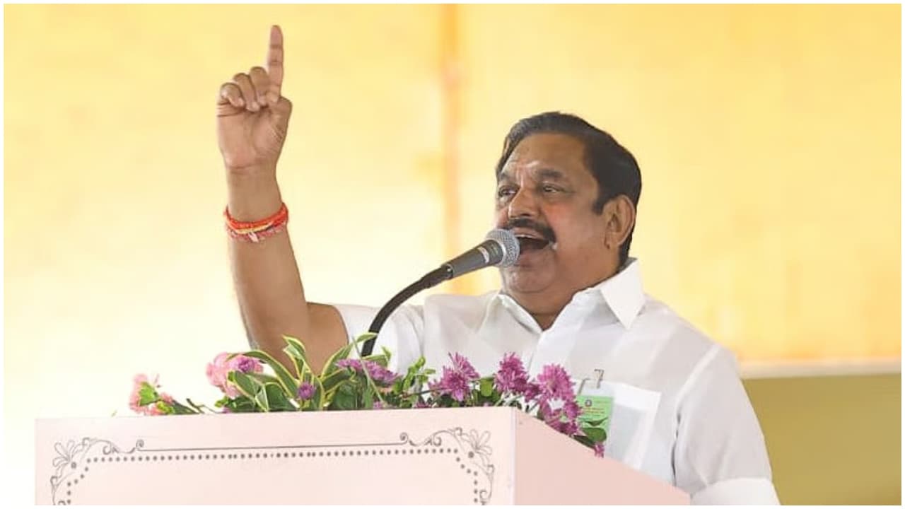 തമിഴ്‌നാട് രാഷ്ട്രീയം: എംഎൽഎമാരെ കണ്ട് എടപ്പാടി പളനിസാമി; നീക്കങ്ങൾ ശക്തമാക്കി എഐഎഡിഎംകെ