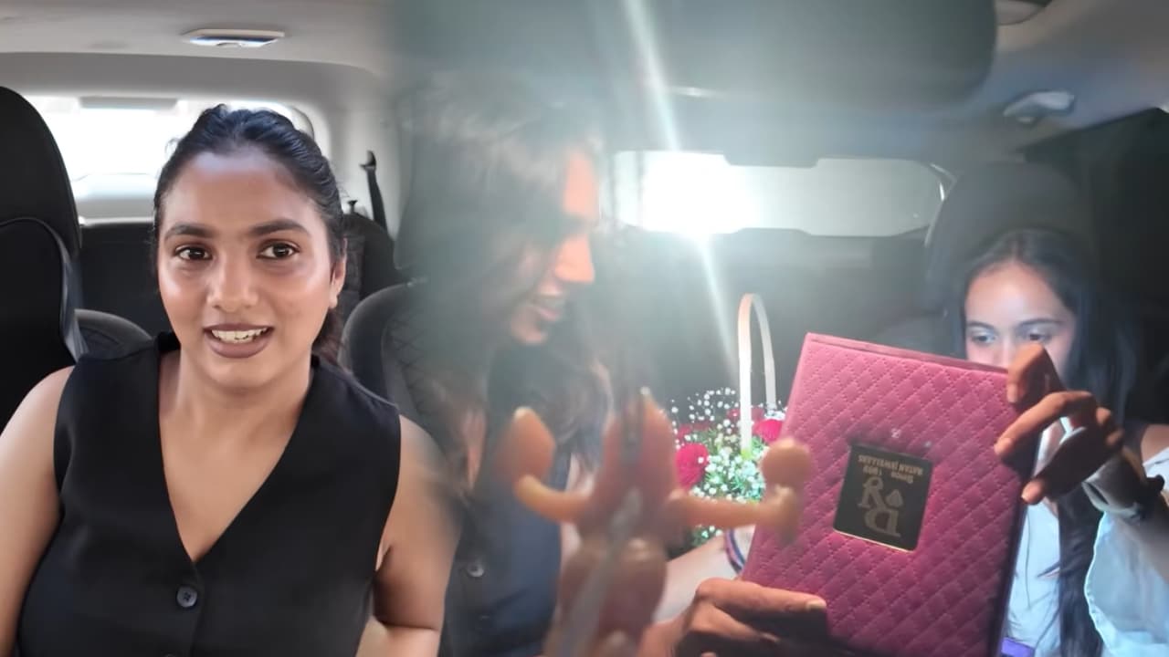 ಇದಪ್ಪ ಸ್ನೇಹ ಅಂದ್ರೆ! ಕನ್ನಡ ಯುಟ್ಯೂಬರ್ ಭೂಮಿಕಾ ಬಸವರಾಜ್ ಕೊಟ್ಟ ಗೋಲ್ಡ್ ಗಿಫ್ಟ್ ನೋಡಿ ಗೆಳತಿ ಕಣ್ಣೀರು ಇದಪ್ಪ ಸ್ನೇಹ ಅಂದ್ರೆ! ಕನ್ನಡ ಯುಟ್ಯೂಬರ್ ಭೂಮಿಕಾ ಬಸವರಾಜ್ ಕೊಟ್ಟ ಗೋಲ್ಡ್ ಗಿಫ್ಟ್ ನೋಡಿ ಗೆಳತಿ ಕಣ್ಣೀರು