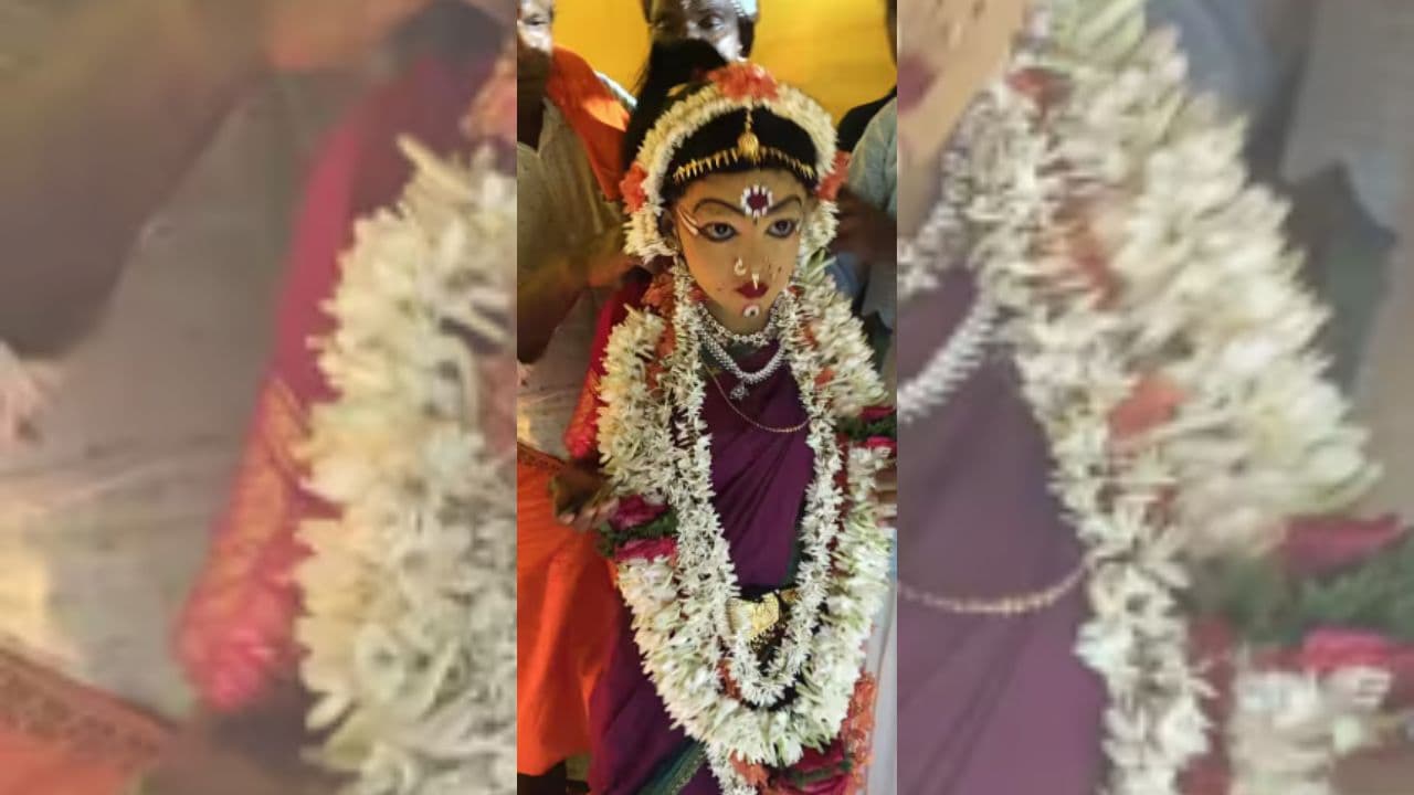 ತನಿಮಾನಿಗ ಹೆಣ್ಣು ದೈವಕ್ಕೆ ಗಗ್ಗರ ಕಟ್ಟಿ ಭೂತ ಕೋಲ ನೆರವೇರಿಸಿದ 12 ವರ್ಷದ ಸಮರ್ಥ್ | Karkala S 12 Year Old Samarth Performed A Bhoot Kola Mrq ತನಿಮಾನಿಗ ಹೆಣ್ಣು ದೈವಕ್ಕೆ ಗಗ್ಗರ ಕಟ್ಟಿ ಭೂತ ಕೋಲ ನೆರವೇರಿಸಿದ 12 ವರ್ಷದ ಸಮರ್ಥ್ | Karkala S 12 Year Old Samarth Performed A Bhoot Kola Mrq