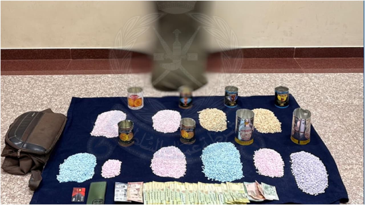 മസ്കറ്റിൽ വൻ മയക്കുമരുന്ന് വേട്ട; 36,000ത്തിലധികം സൈക്കോട്രോപിക് ഗുളികകളുമായി വിദേശി പിടിയിൽ - Asianet News Malayalam