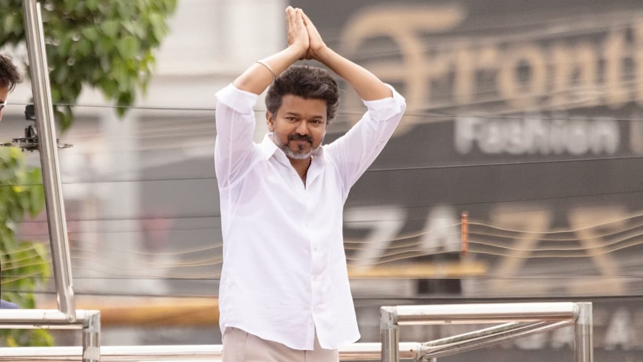 TVK Vijay Shock: பதவியேற்கும் முன்னரே விஜய்க்கு அதிர்ச்சி! நீதிமன்றம் சென்ற திமுக முன்னாள் அமைச்சர்! இன்று விசாரணை!