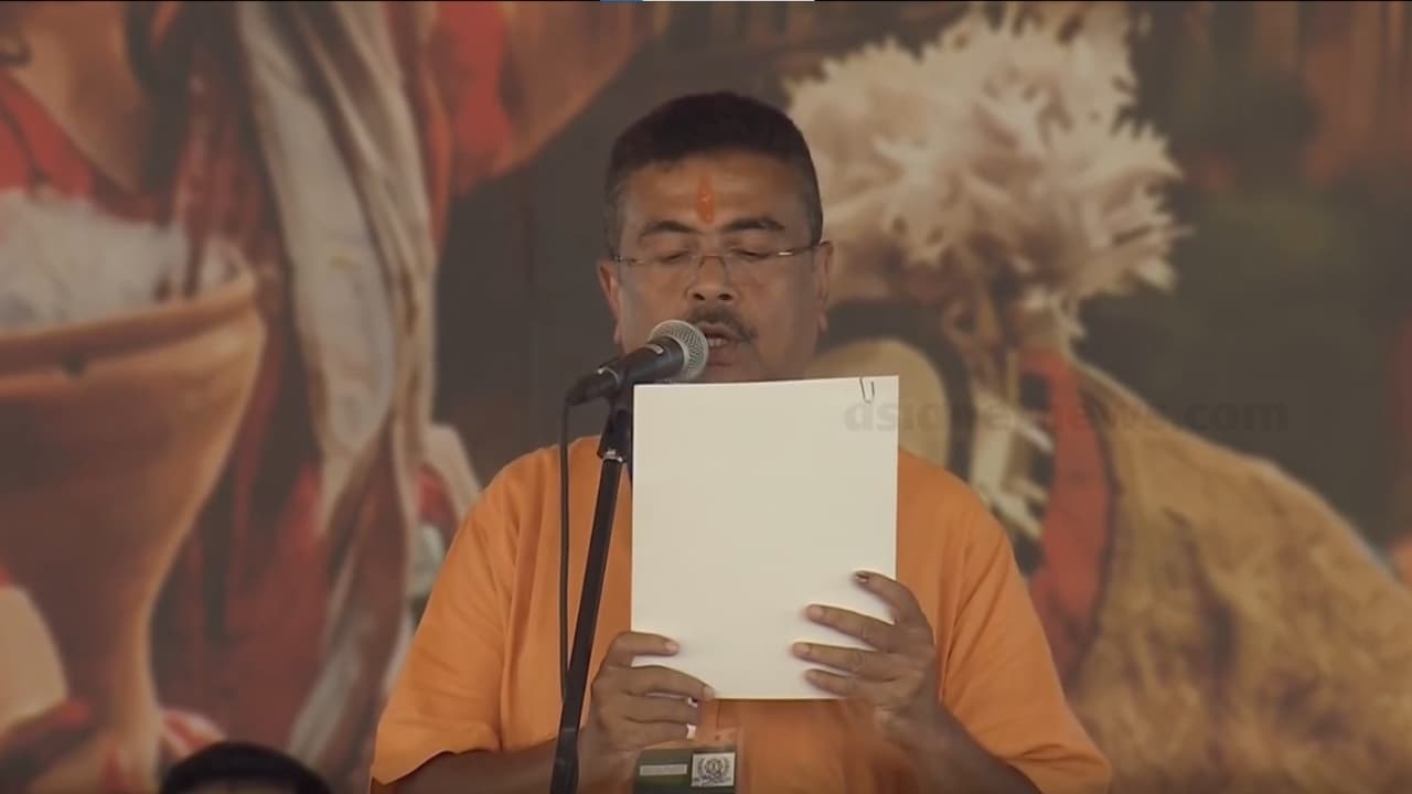 പശ്ചിമ ബംഗാളിൽ ചരിത്രനിമിഷം; മുഖ്യമന്ത്രിയായി സുവേന്ദു അധികാരി സത്യപ്രതിജ്ഞ ചെയ്തു