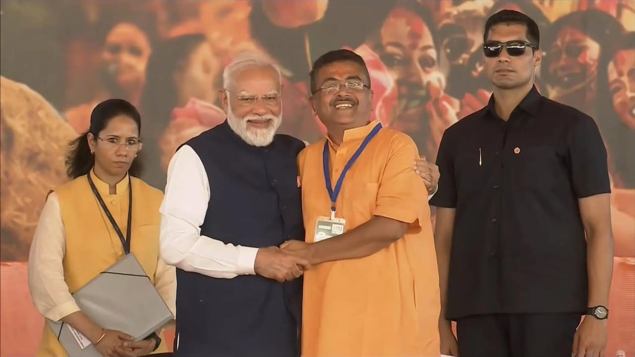 ಅಕ್ರಮ ಬಾಂಗ್ಲಾ ವಲಸಿಗರ ಹುಡುಕಿ ಗಡೀಪಾರು, ಸುವೆಂದು ಶಪಥಕ್ಕೆ ಬಾಂಗ್ಲಾದೇಶ ಕಂಗಾಲು