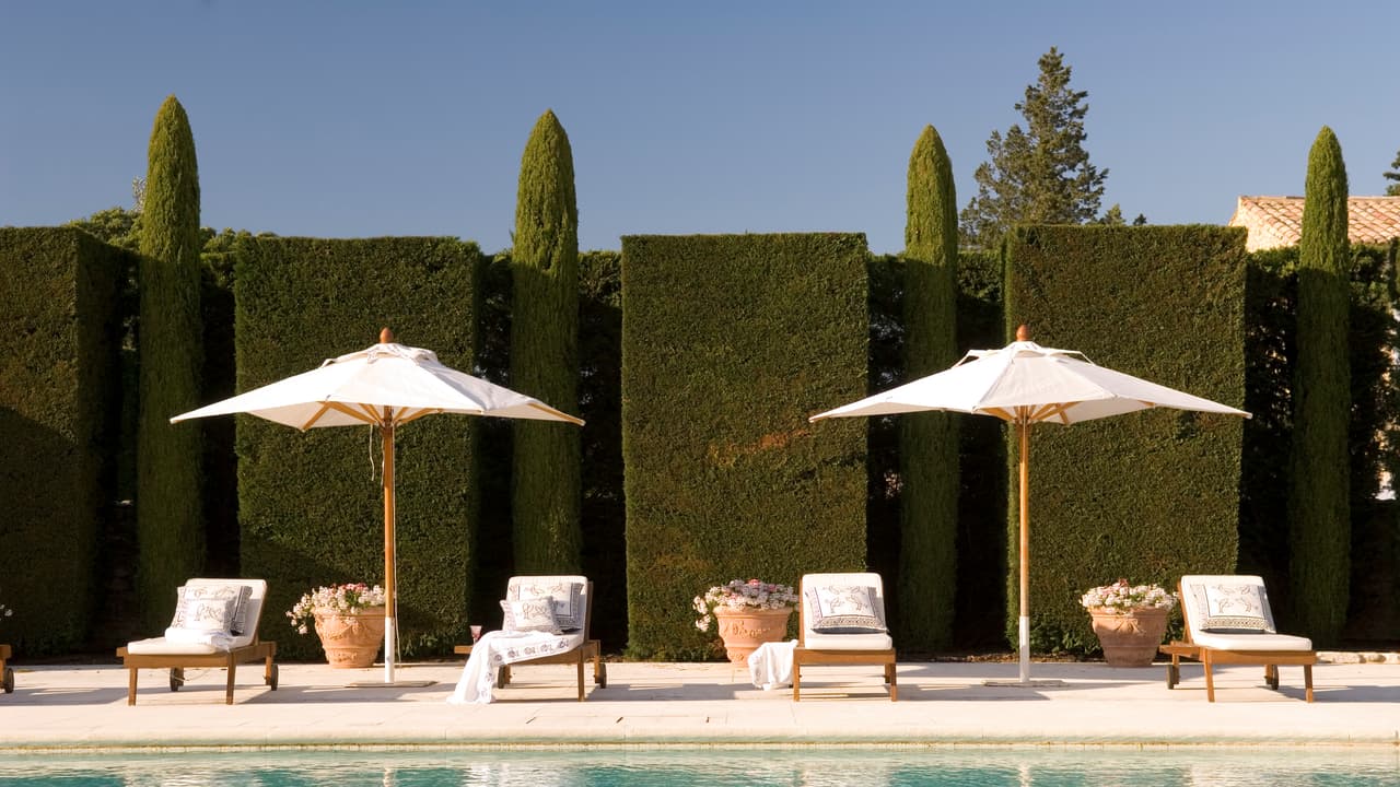 German Tourist Wins $1,200 After Suing Greek Hotel Over ‘Pool Chair Wars’