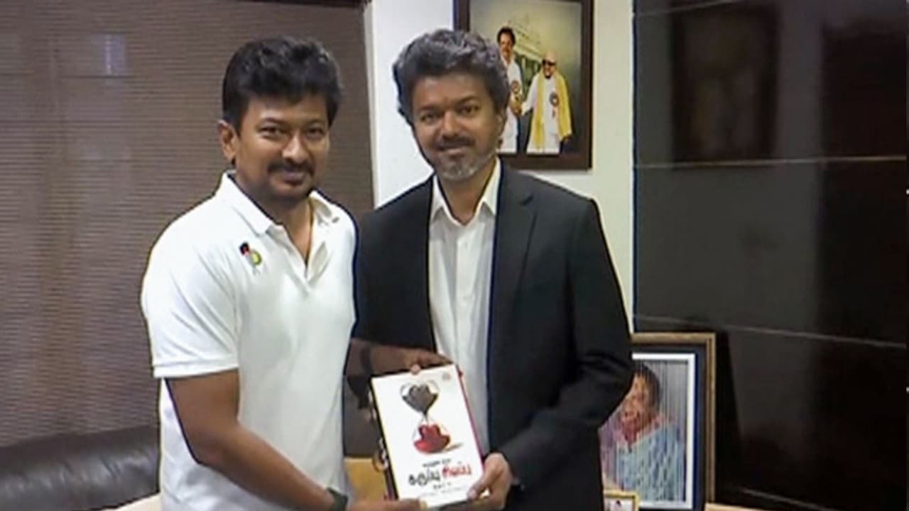 Udhayanidhi vs CM Vijay: சனாதனத்தை மீண்டும் சீண்டிய உதயநிதி.. ஜோதிடருக்கு அரசு பதவி கொடுத்த விஜய்.. மோதல் ஆரம்பம்!