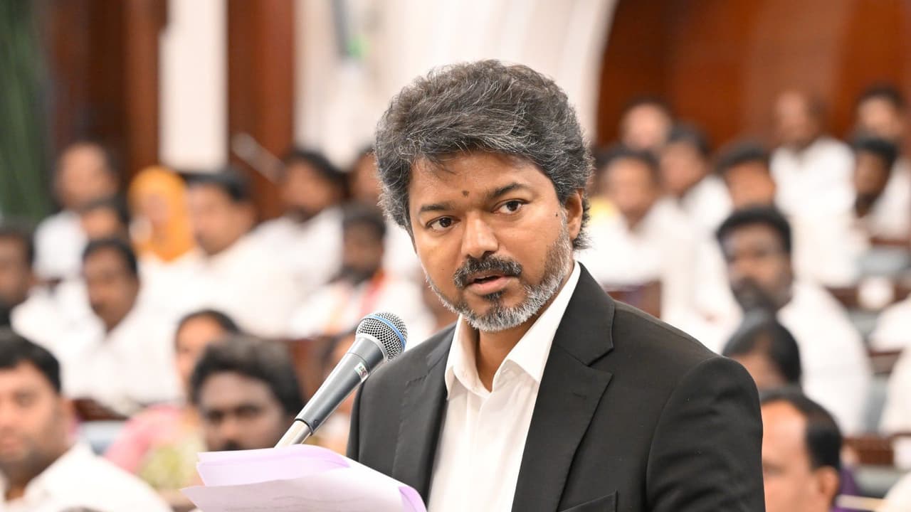 CM Vijay Wins Floor Test: 144 உறுப்பினர்களின் ஆதரவுடன் பெரும்பான்மையை நிரூபித்த முதல்வர் ஜோசப் விஜய்