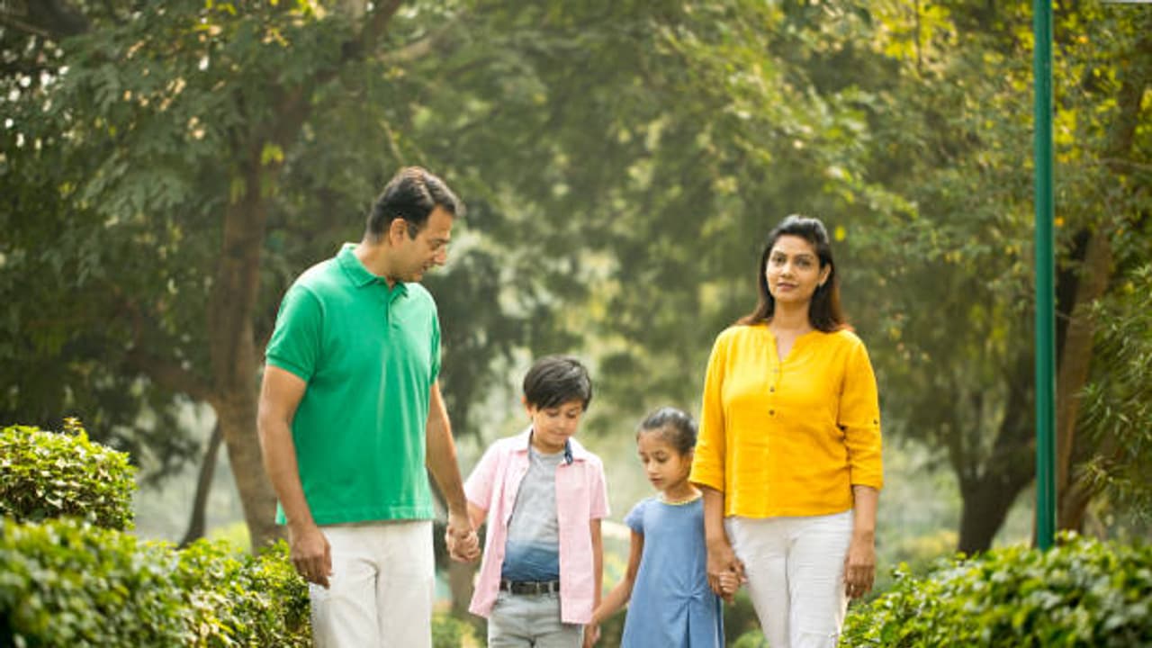 Child Birth : 3வது குழந்தைக்கு ரூ.30,000.. 4வது குழந்தைக்கு ரூ.40,000.. முதல்வர் அதிரடி அறிவிப்பு!