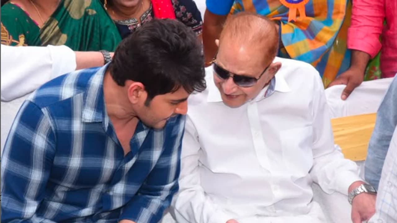సూపర్ స్టార్ కృష్ణ కోరిక నెరవేరిస్తే చాలు, మహేష్ బాబు వరల్డ్ సినిమాని షేక్ చేసినట్లే