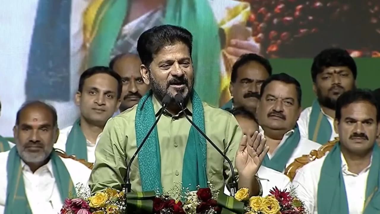 కేసీఆర్ కాళేశ్వరం కట్టింది అందుకే.. రేవంత్ సంచలన వ్యాఖ్యలు