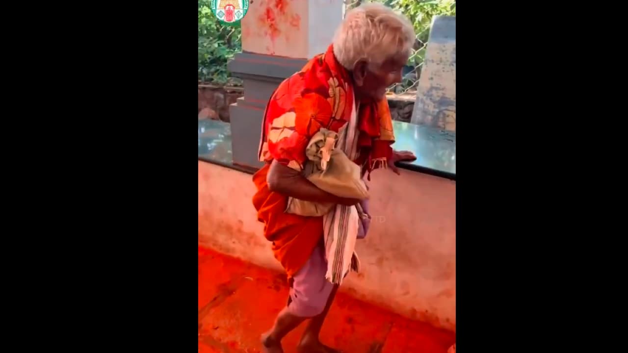 ఫిట్ నెస్ తో చంద్రబాబు చేతే వారెవ్వా అనిపించుకున్న అవ్వ.. షూస్ లేకుండానే 3,550 మెట్లెక్కుతూ 9 కి.మీ