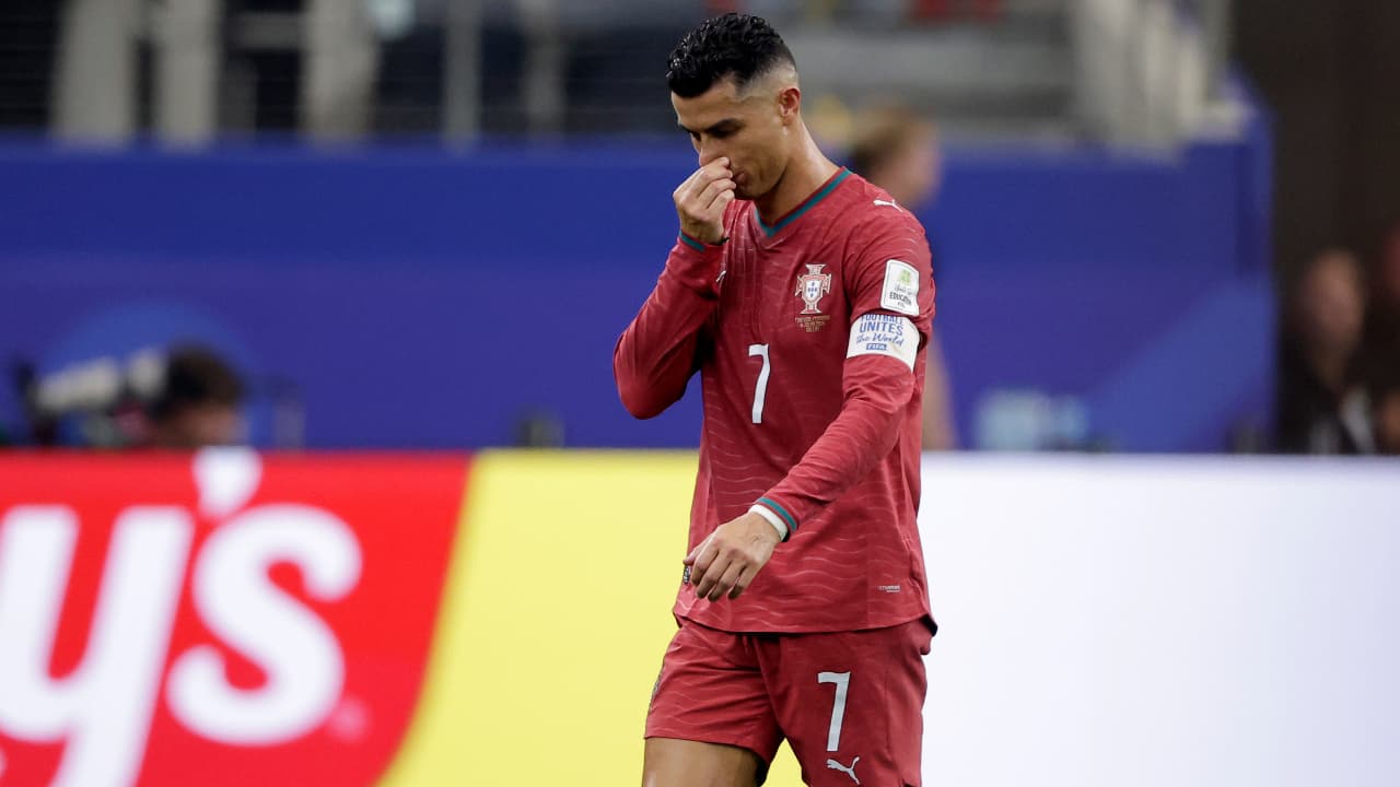 Cristiano Ronaldo s FIFA World Cup Dream Over Legend Leaves Field In cristiano-ronaldo-s-fifa-world-cup-dream-over-legend-leaves-field-in