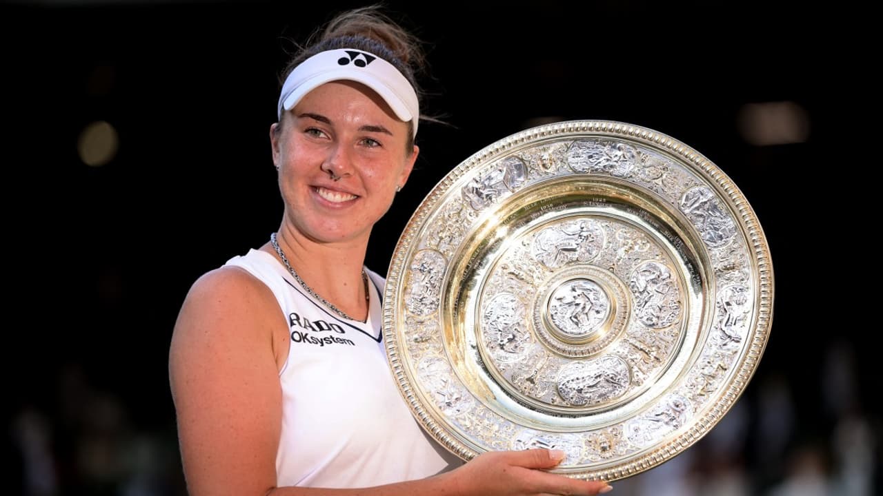 Wimbledon 2026: Linda Noskova’s Emotional Rollercoaster Ends in Maiden Grand Slam Glory