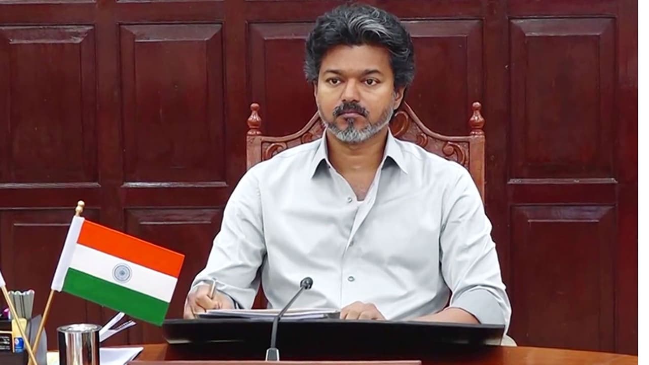 'കർണാടക സന്ദർശിക്കരുത്', മുഖ്യമന്ത്രി വിജയ്ക്കെതിരെ തമിഴ്നാട്ടിൽ ആദ്യ പ്രതിഷേധം, തെറ്റായ നീക്കത്തിൽ നിന്ന് പിന്മാറണമെന്ന് സ്റ്റാലിൻ
