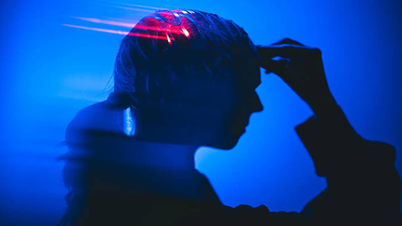 Migraines: ஒற்றைத் தலைவலி ஏற்படுவது ஏன்? காரணங்களும் நவீன தீர்வுகளும்!