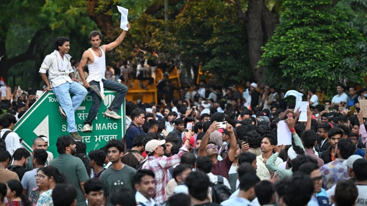 নিট বিতর্কে ৪৭ এনটিএ আধিকারিককে সরাল কেন্দ্র