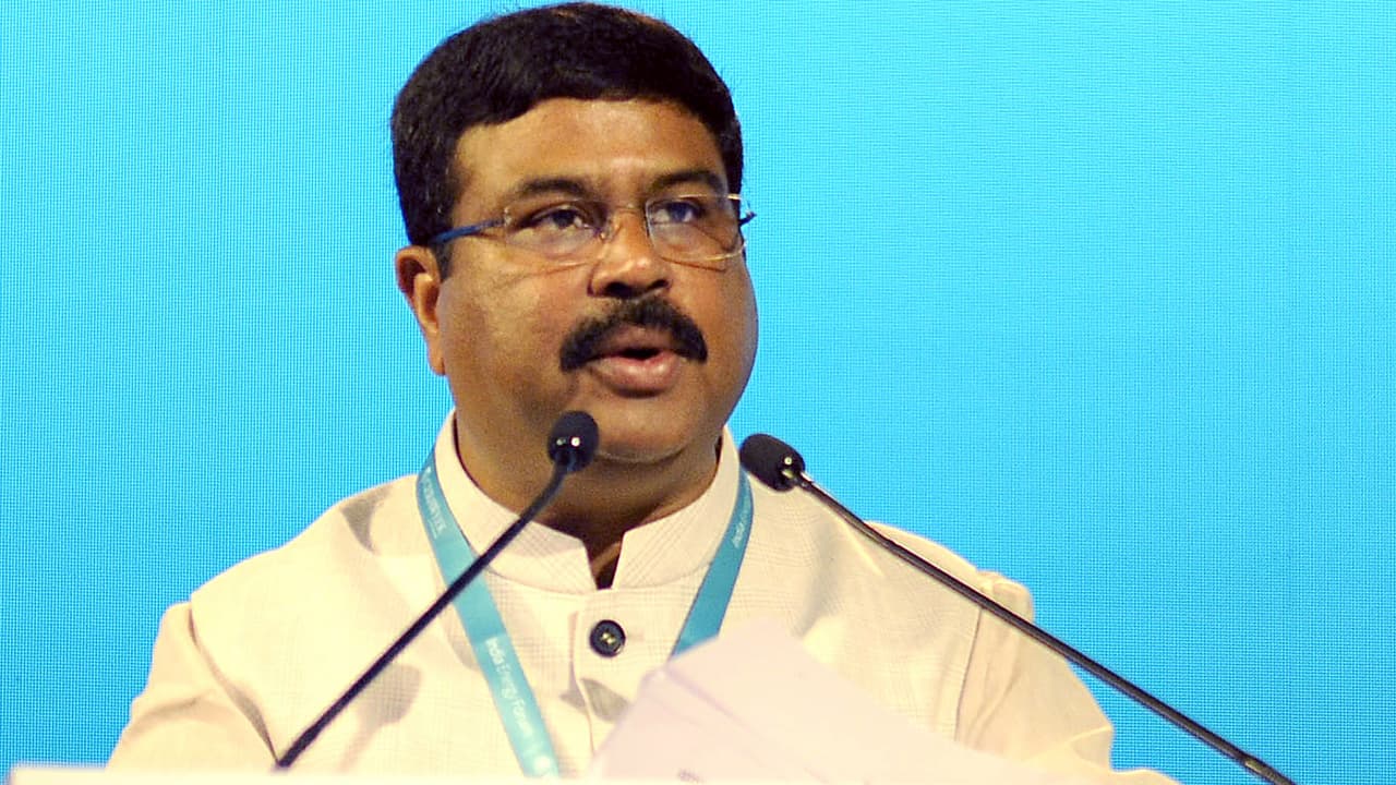 പ്രധാനെ മാറ്റിയാൽ കൂടുതൽ സമരങ്ങൾക്ക് ഇടയാക്കിയേക്കാം; രാജി ആവശ്യം സർക്കാർ അംഗീകരിക്കില്ലെന്ന് സൂചന