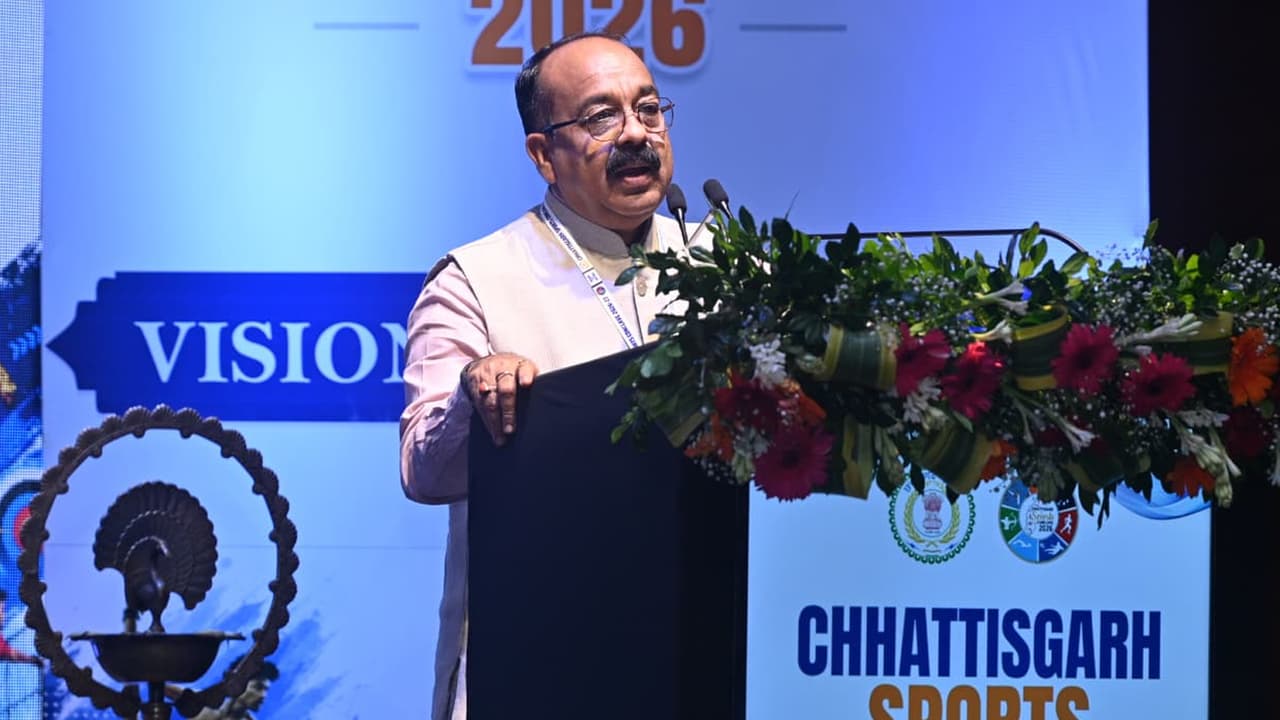 Chhattisgarh Sports Conclave: रायपुर में जुटे देशभर के खेल दिग्गज, डिप्टी सीएम अरुण साव बोले- खेल से बनेगा समर्थ छत्तीसगढ़