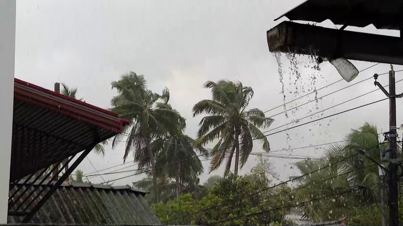 വടക്കൻ കേരളത്തിൽ മഴ കനക്കും; തിരുവനന്തപുരവും കൊല്ലവും ഒഴികെ 12 ജില്ലകളിൽ ഓറഞ്ച് അലർട്ട്, ജാഗ്രതാനിർദേശം