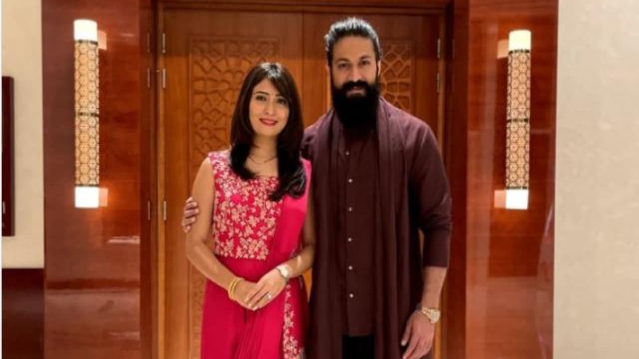 రూ.300తో ఇంటి నుంచి పారిపోయి వచ్చిన యశ్ ఆస్తులు ఇప్పుడు ఎంతో తెలిస్తే మతిపోవాల్సిందే