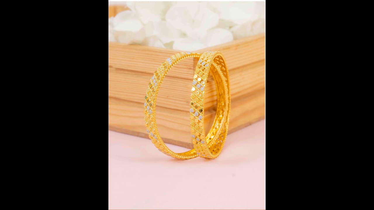 Bangle Designs: தினமும் அணிய சூப்பரான வளையல் டிசைன்கள் இதோ!