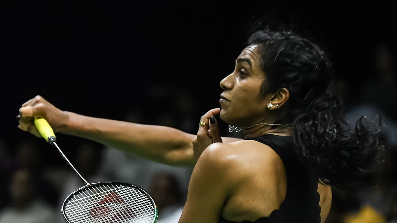 বিশ্ব ব্যাডমিন্টনে সিন্ধু-আয়ূষের বিদায়, ডাবলসে ভারতের আশা
