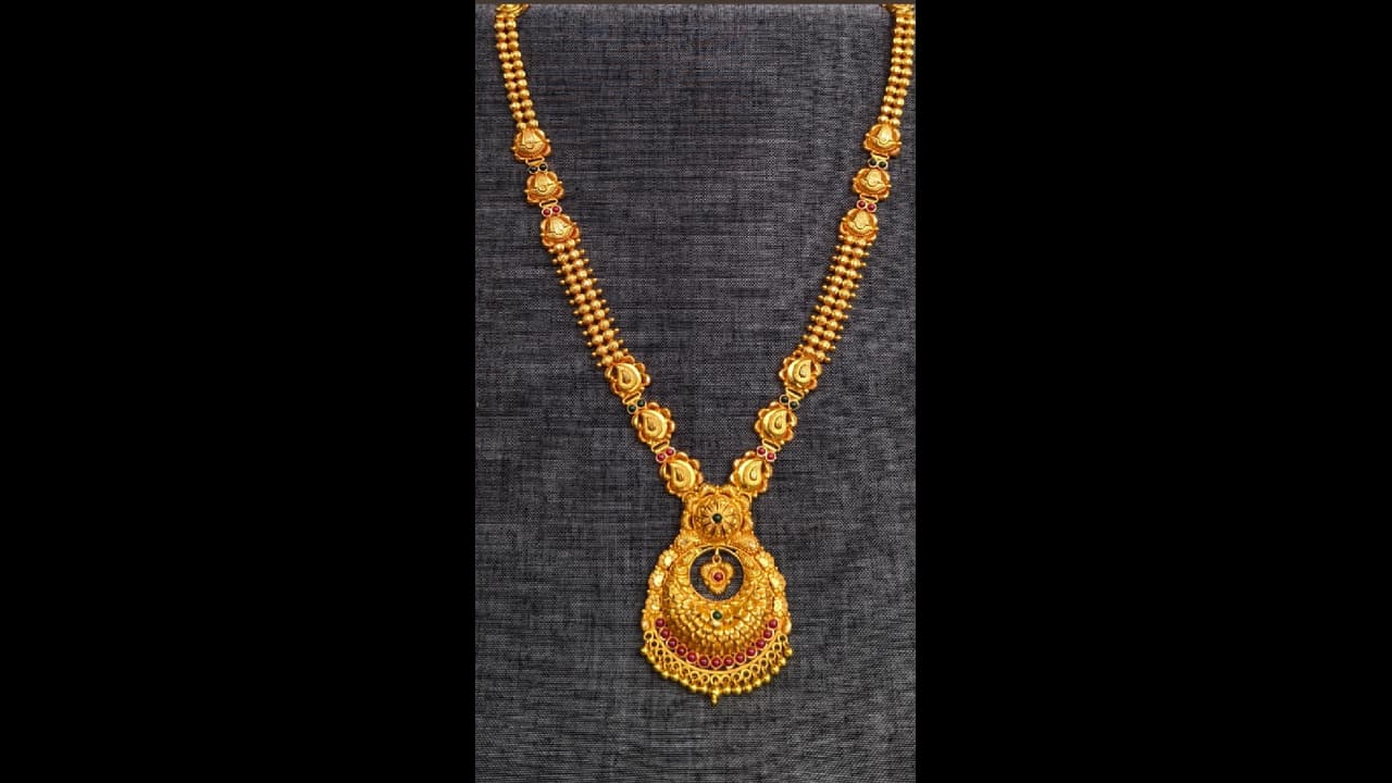 Gold Haaram: அட்டகாசமான லைட் வெயிட் ஹாரம் டிசைன்கள்! ஹிரோயின் லுக்.!