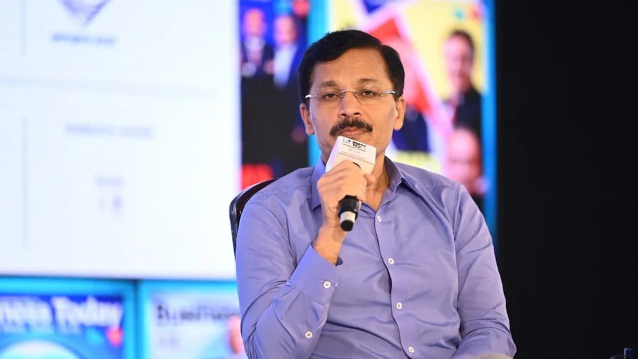 ரோட்டுகடை முதல் ஸ்டார் ஹோட்டல் வரை..! அலறவிடும் உணவு பாதுகாப்பு அதிகாரி.. கொண்டாடும் சாமானியர்கள்