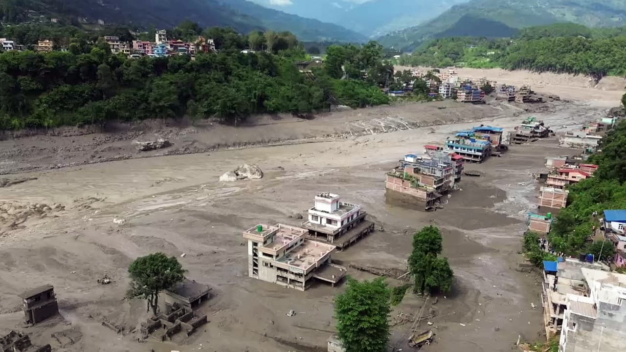 Nepal Floods: নেপালের ভয়াবহ বন্যায় কৈলাস যাত্রায় বিপর্যয়, নিখোঁজ ...