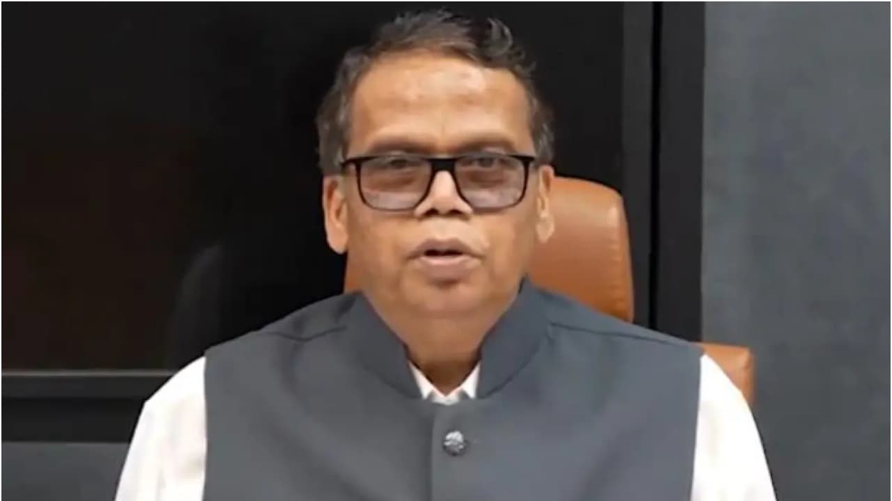 Loknath Behera Steps Down as Kochi Metro MD; Ernakulam Collector G. Priyanka Takes Temporary Charge