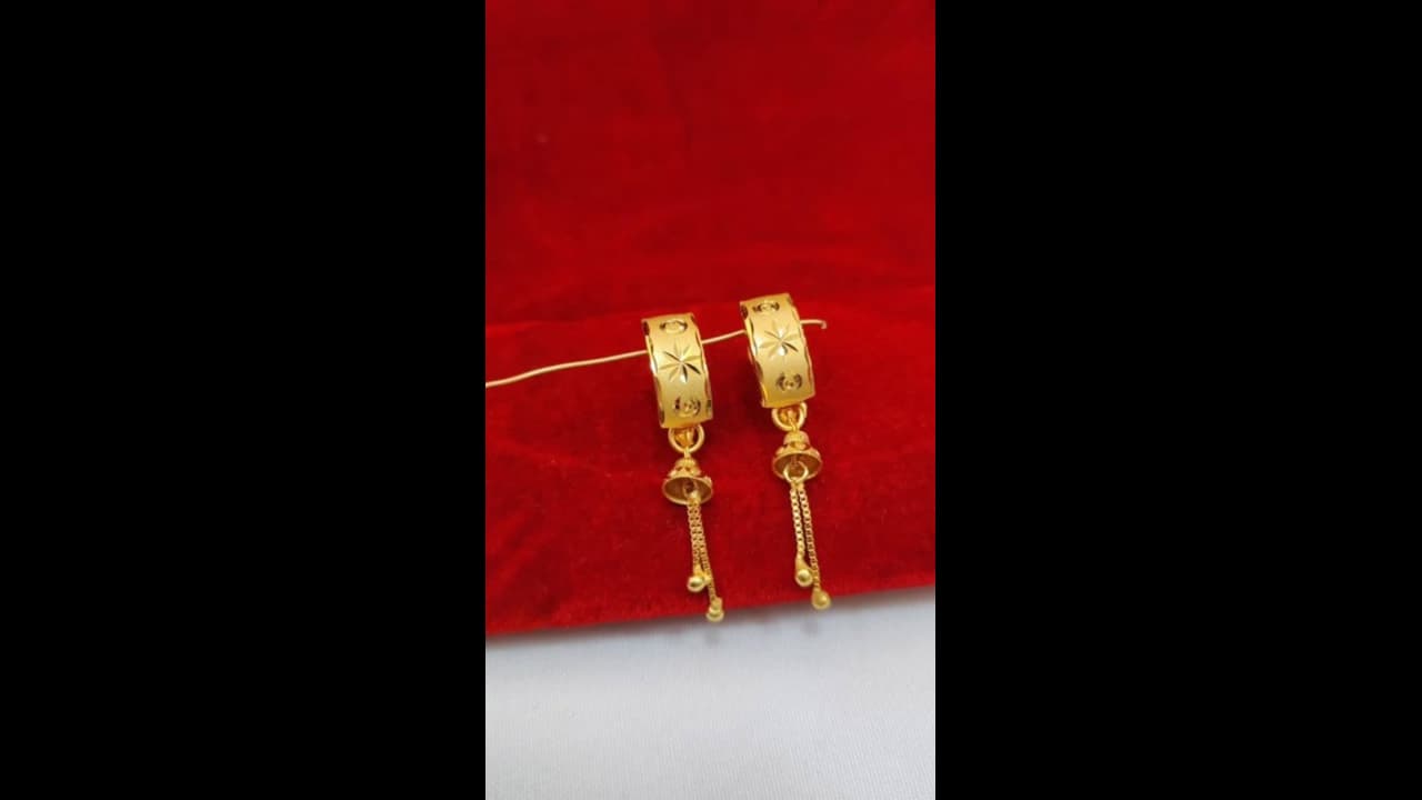 Hoop Earrings : எல்லா டிரெஸ்சுக்கும் மேட்ச் ஆகும் ஹூப் கம்மல் டிசைன்ஸ்!