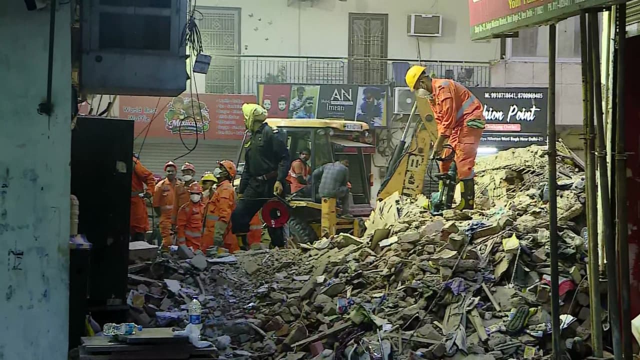 w-1280,h-720,format-jpg,imgid-01m1wnkmzjvqnar8q3bwdekvnj,imgname-delhi-building-collapse-1788742325233.jpg