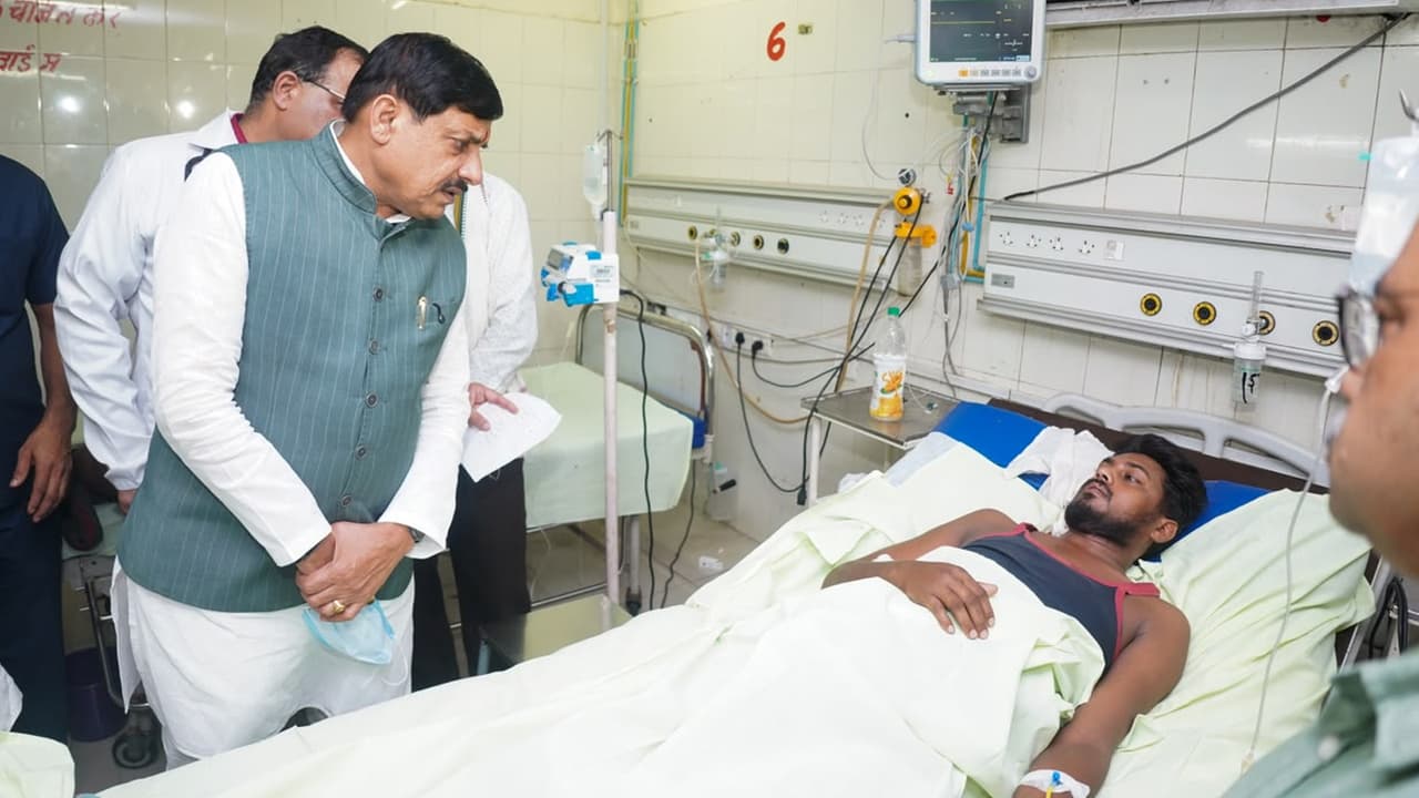 Sagar Liquor News: जहरीली शराब मामले में CM मोहन यादव का सख्त एक्शन, अधिकारियों को फ्री हैंड