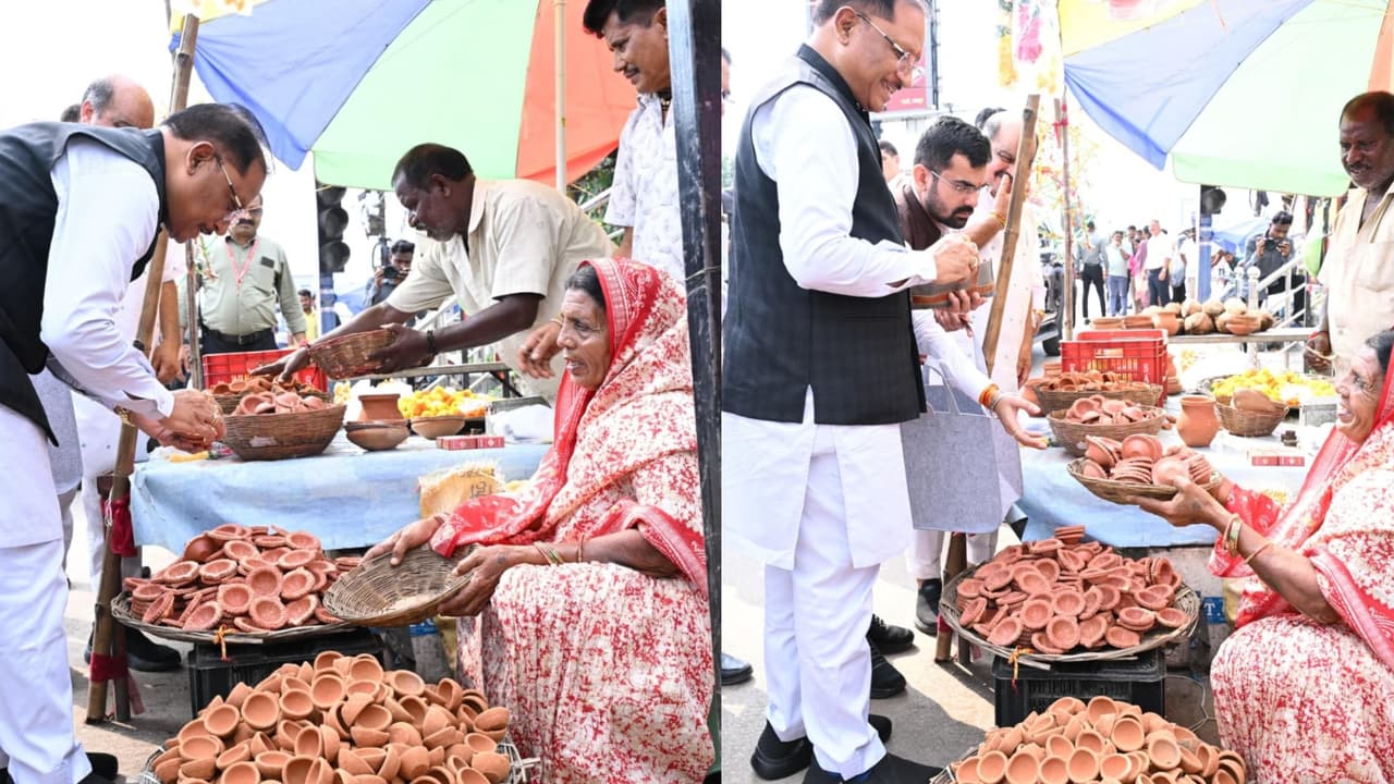 Raipur News: मीरा के छोटे से पसरे पर अचानक पहुंचे CM साय, मिट्टी का दीया खरीदा और दिया बड़ा संदेश