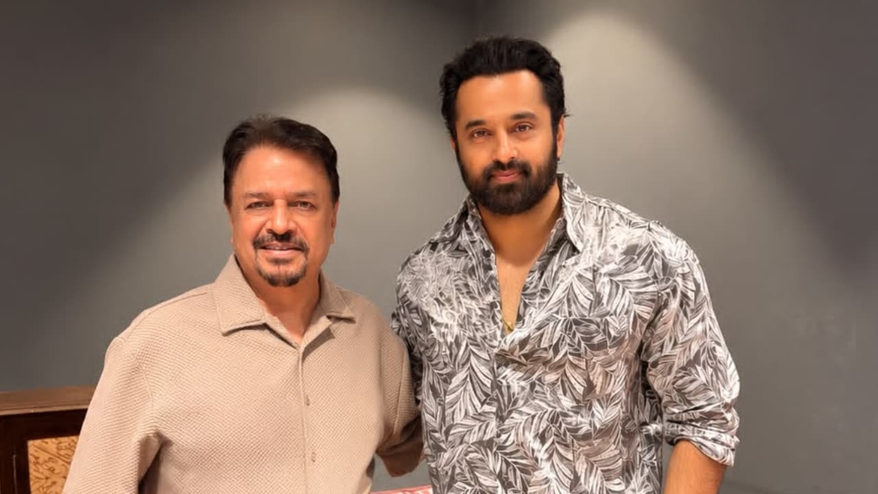 സംവിധായകനായി അരങ്ങേറാൻ ഉണ്ണി മുകുന്ദൻ; നിർമ്മാണം പനോരമ സ്റ്റുഡിയോസും ഉണ്ണി മുകുന്ദൻ ഫിലിംസും; ഉണ്ണി നായകനാകുന്നആക്ഷൻ ചിത്രം പ്രഖ്യാപിച്ചു