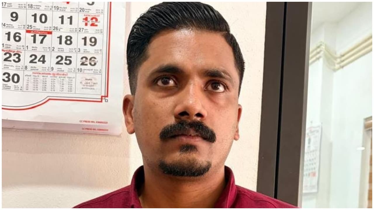 മലപ്പുറം സ്വദേശി ഡോക്ടറെ ഭീഷണിപ്പെടുത്തി 1.19 കോടി തട്ടിയത് ഡിജിറ്റൽ അറസ്റ്റെന്ന പേരിൽ, പ്രതി ഹൈദരാബാദ് വിമാനത്താവളത്തിൽ വച്ച് പിടിയിൽ