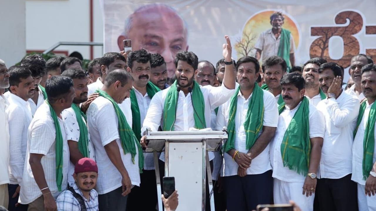 ಜೆಡಿಎಸ್ ಯುವ ಘಟಕದ 'ರೈತ ಸ್ವಾಭಿಮಾನ ಯಾತ್ರೆ' ಕನಕಪುರದಲ್ಲಿ ನಿಖಿಲ್ ಕುಮಾರಸ್ವಾಮಿ ನೇತೃತ್ವದಲ್ಲಿ ಆರಂಭ