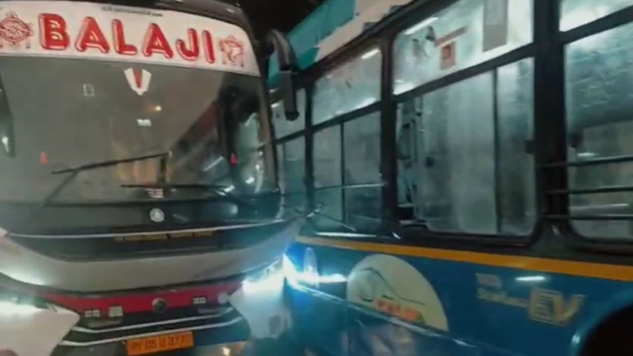 BMTC bus collides with private bus near KR Circle amid heavy rain in Bengaluru