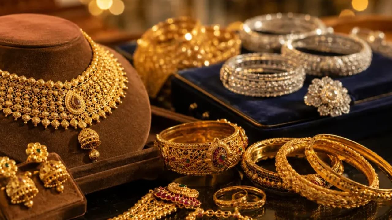 Gold Discount: 10 ಗ್ರಾಂ ಚಿನ್ನದ ಮೇಲೆ ₹5,000 ಡಿಸ್ಕೌಂಟ್! ಎಲ್ಲಿ, ಹೇಗೆ ಸಿಗುತ್ತದೆ ಗೊತ್ತಾ?