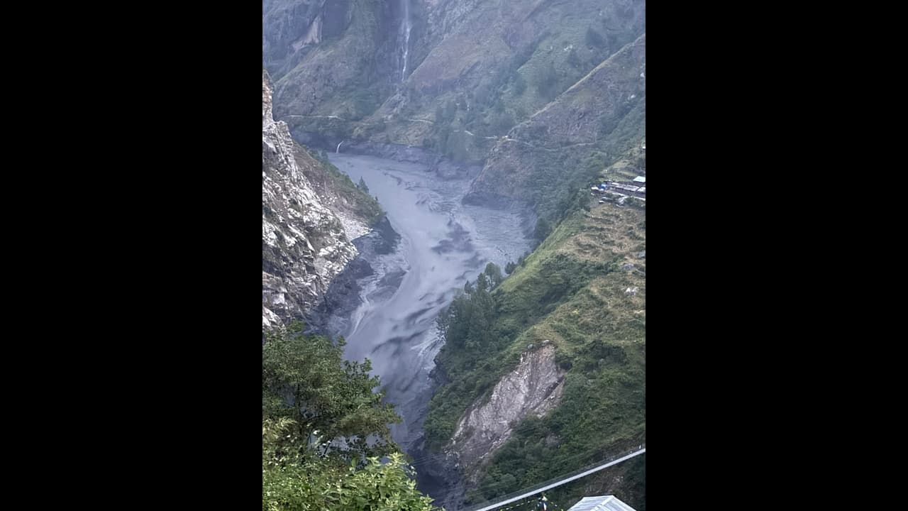 নেপালে ফের হড়পা বান, গোরখায় ৩৫টি বাড়ি ভেসে গেছে