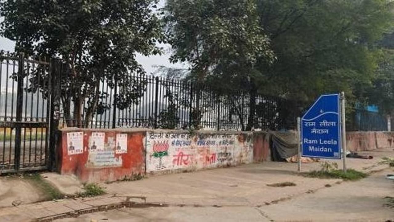 দিল্লিতে সাংবাদিক আটক, বিক্ষোভের স্থান নির্দিষ্ট করল পুলিশ