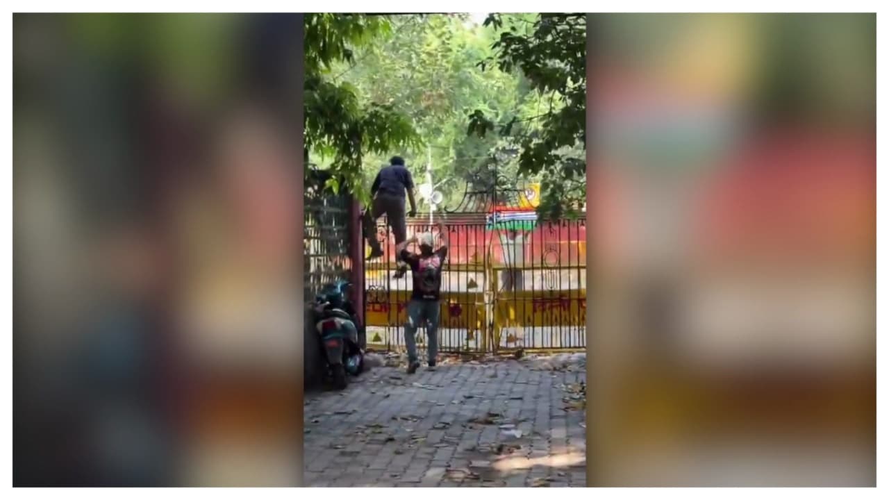 അപ്രതീക്ഷിത നീക്കവുമായി സിജെപി നേതാക്കൾ, ജന്തർ മന്തറിലേക്ക് ചാടിക്കടന്നു, മൂന്ന് പേരും കസ്റ്റഡിയിൽ