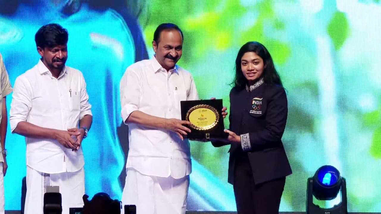 ഇനി ഒരു കായികതാരവും ജോലി തേടി അന്യസംസ്ഥാനങ്ങളിൽ പോകേണ്ടി വരില്ല: മുഖ്യമന്ത്രി