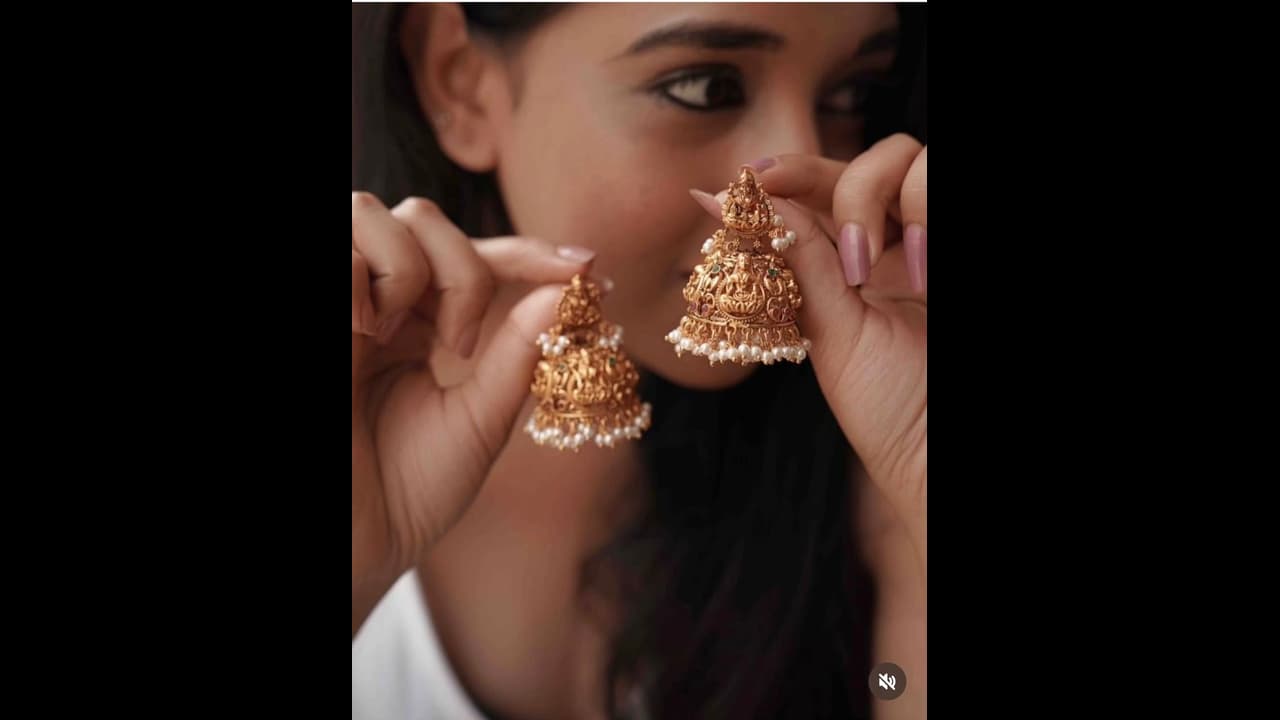 ಸೀರೆ, ಲೆಹೆಂಗಾಗೆ ಸೂಪರ್ ಆಗಿ ಮ್ಯಾಚ್ ಆಗುವ ಜುಮ್ಕಿ ಡಿಸೈನ್‌ಗಳು ಇಲ್ಲಿವೆ ನೋಡಿ!